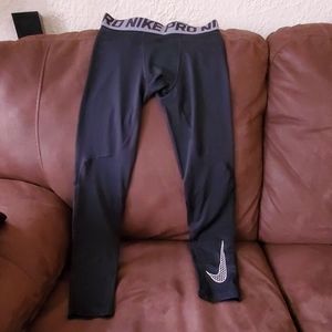 Boys nike pro leggings